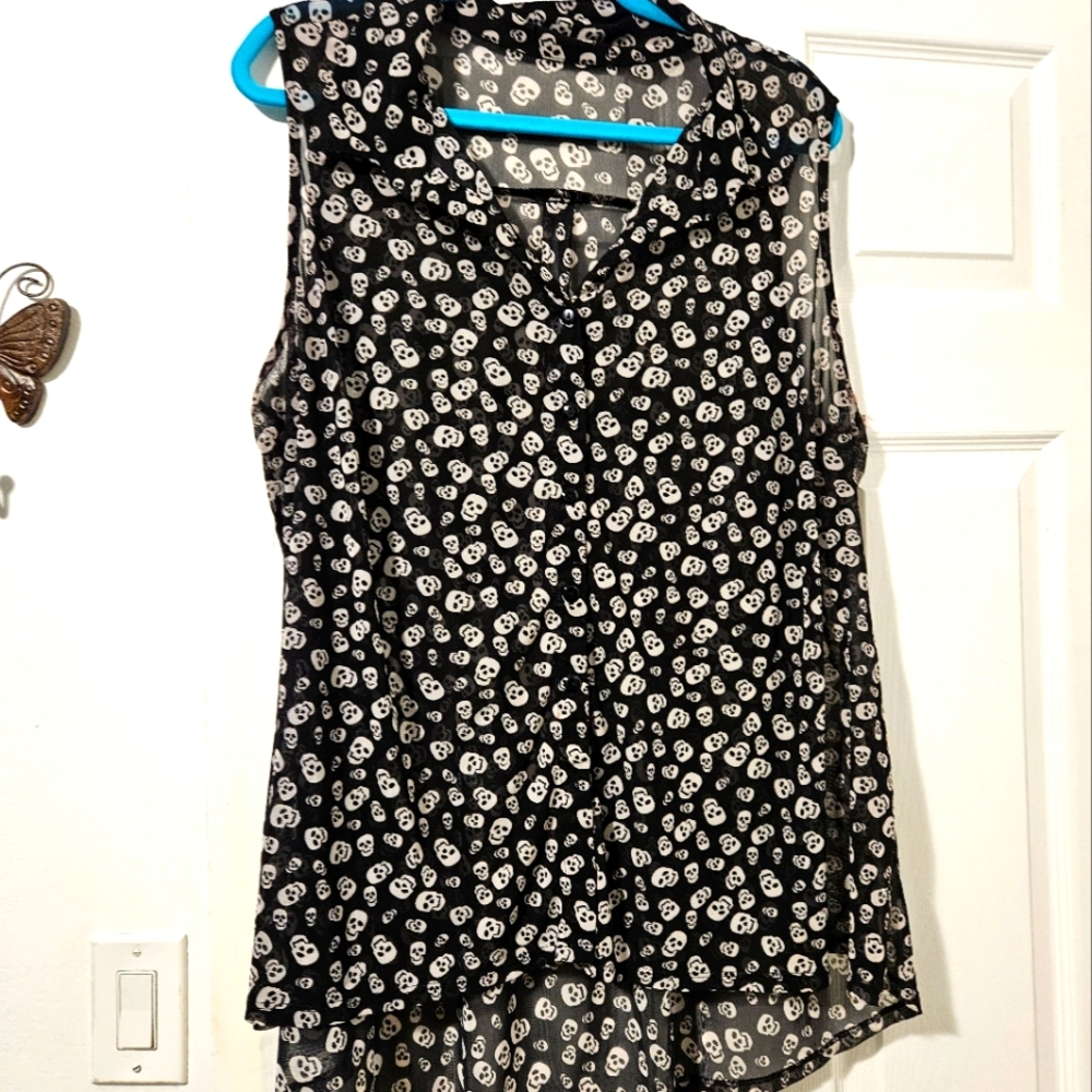 Vintage skull shirt